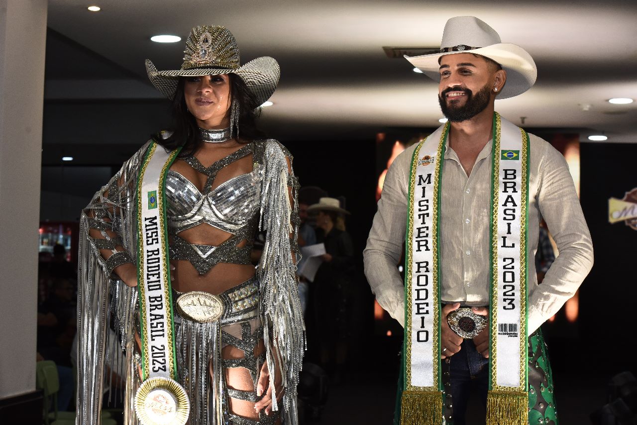 Atuais Miss e Mister Rodeio Brasil se encontram com a Miss Rodeio América  2023 na Festa do Peão de Barretos