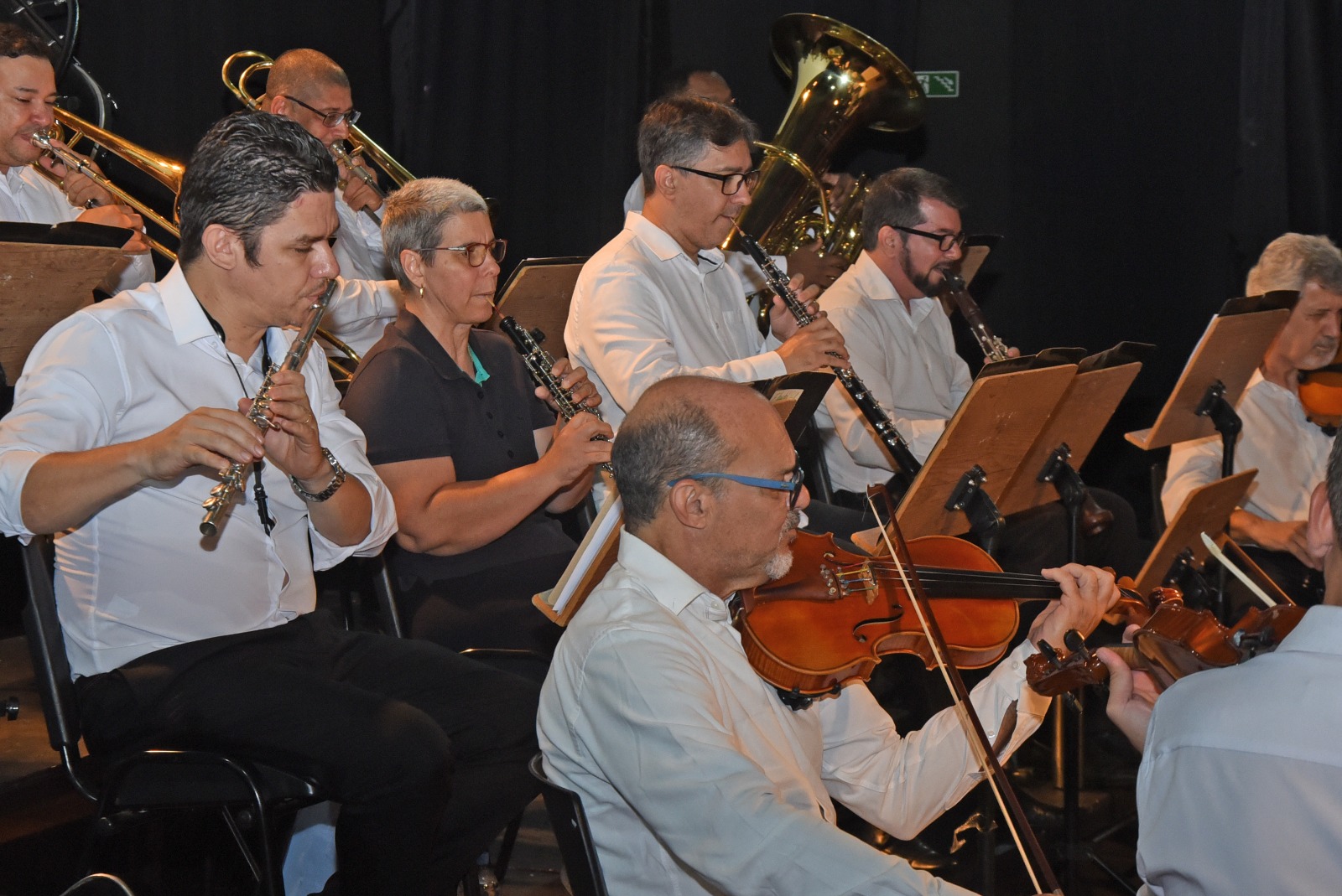 85d8ce590ad8981ca2c8286f79f59954