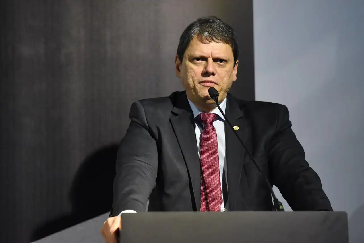 Tarcísio-Freitas
