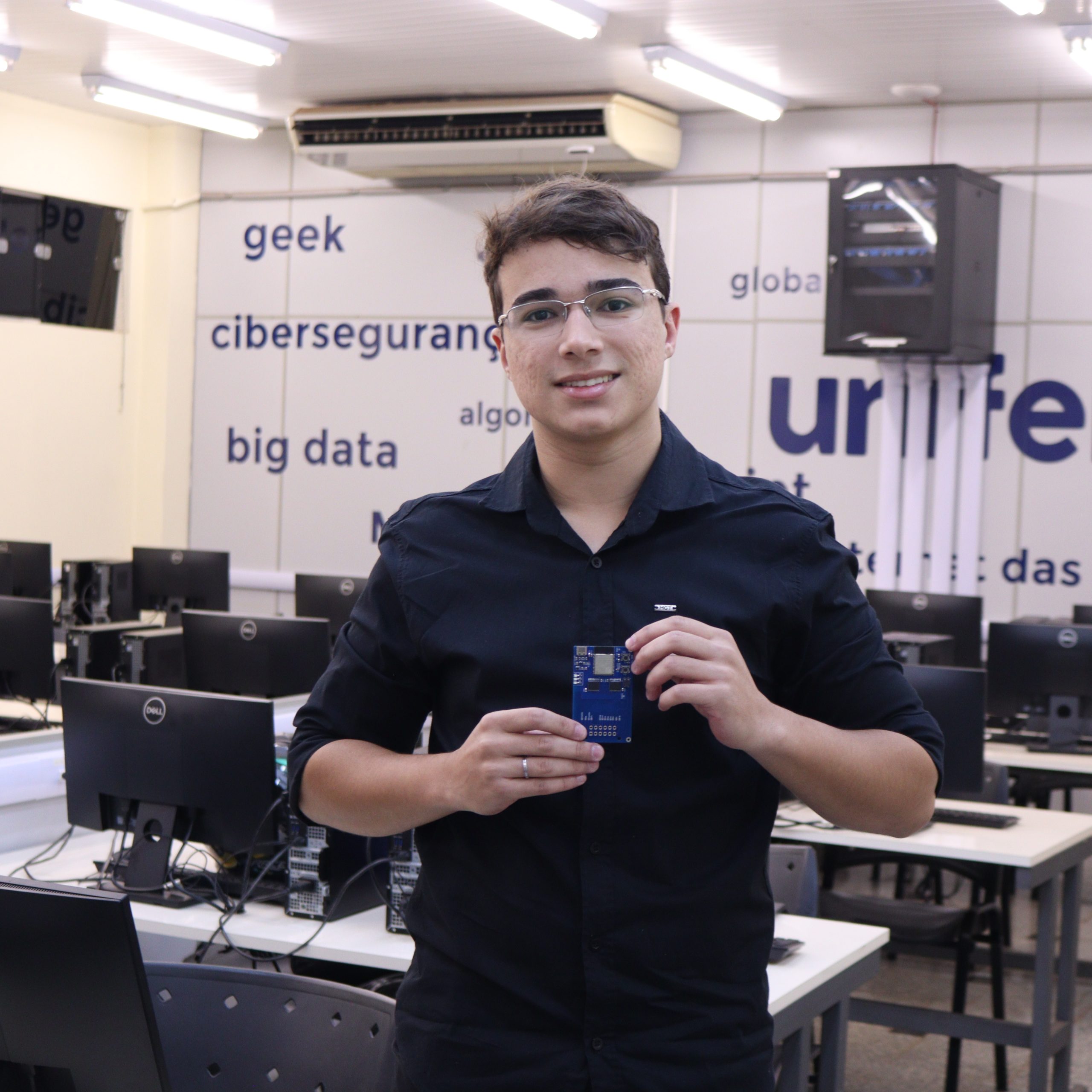 Tecnologia e saúde se unem em projeto de eletrocardiograma de baixo custo desenvolvido no UNIFEB