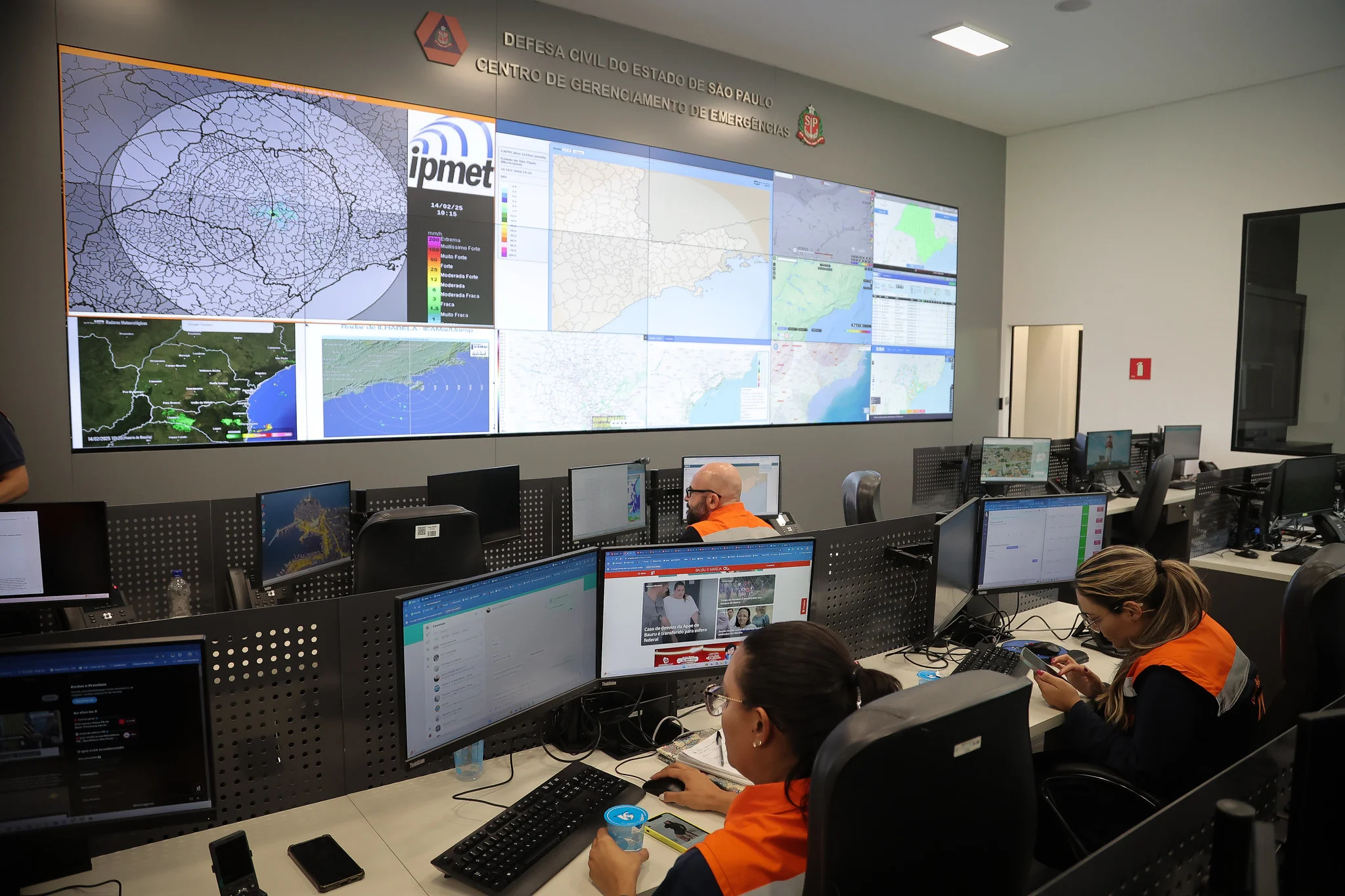 centro-de-gerenciamento-de-emergencias-cge-e-o-centro-paulista-de-radares-e-alertas-meteorologicos-cepram-geral-pablo-jacob